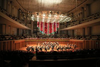 12月28日，“2014隆慶祥瑞新年音樂會”奏響國家大劇院